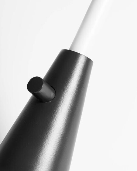 Candelabro Philana de metal negro