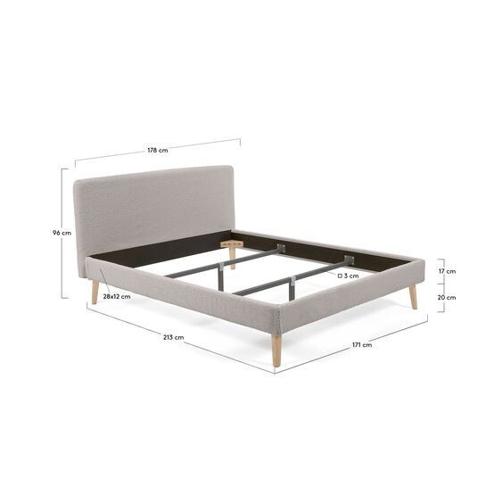 Cama Dyla de borreguito gris claro y patas de madera maciza de haya 160 x 200 cm