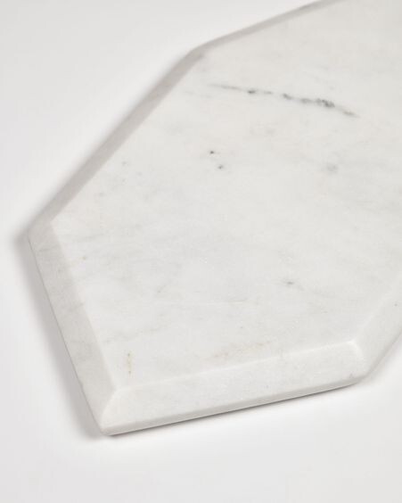 Tabla de servir Claria en forma de heptágono de mármol blanco