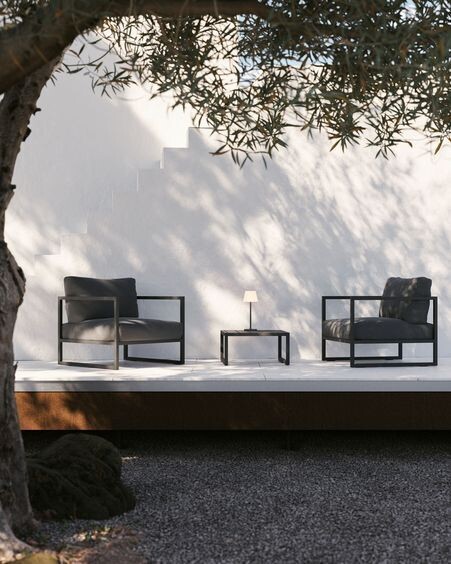 Butaca 100% exterior Comova gris oscuro y de aluminio negro