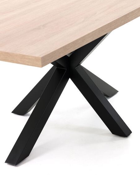 Mesa Argo 160 x 100 cm melamina acabado natural patas de acero acabado negro