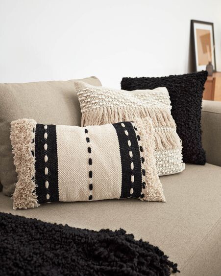 Funda cojín Malvina 100% algodón flecos beige 45 x 45 cm