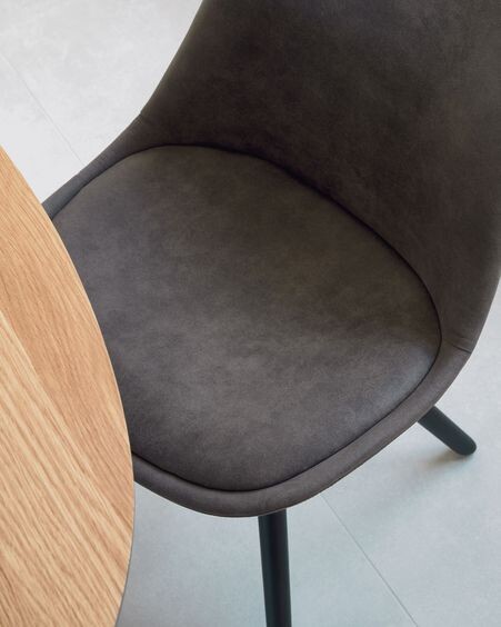 Silla Ralf piel sintética gris oscuro y patas de madera maciza de haya acabado negro