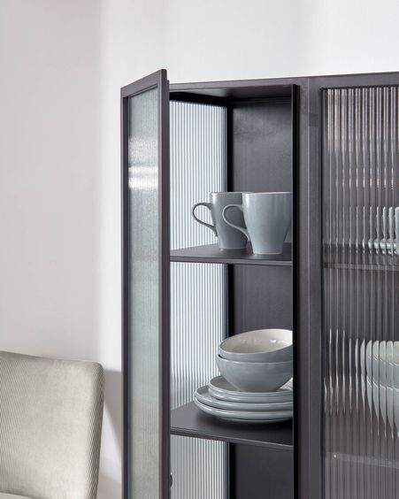 Vitrina Trixie acero con acabado negro 70 x 143 cm