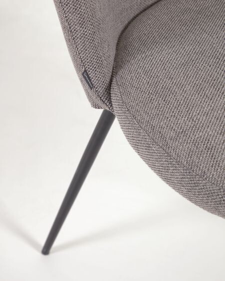 Silla Anoha gris y metal con acabado negro