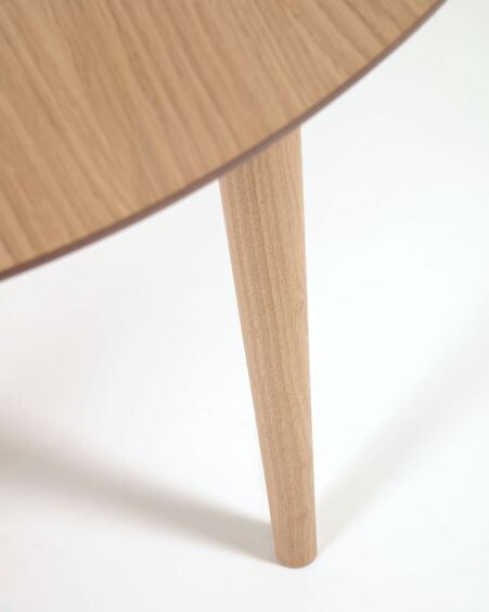 Mesa extensible redonda Oqui chapa de roble y patas de madera maciza Ø 120 (200) x 120 cm