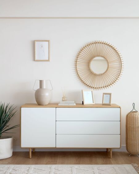 Aparador Anielle de madera maciza y chapa de fresno 150 x 78 cm