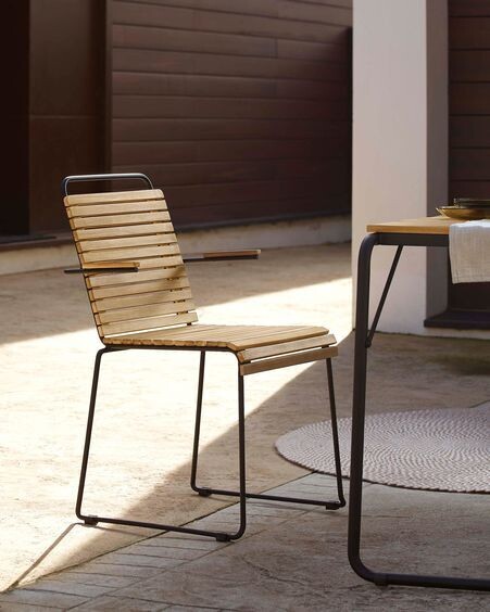 Silla Yukari de madera maciza de acacia y acero galvanizado FSC 100%