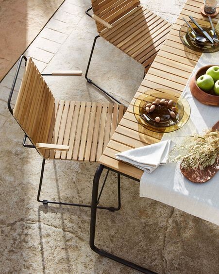 Silla Yukari de madera maciza de acacia y acero galvanizado FSC 100%