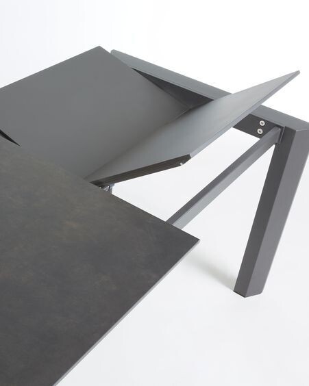 Mesa extensible Axis porcelánico acabado Vulcano Roca patas acero antracita 140 (200) cm