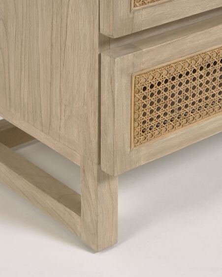 Cómoda Rexit 5 cajones madera maciza y chapa mindi con ratán 60 x 113 cm