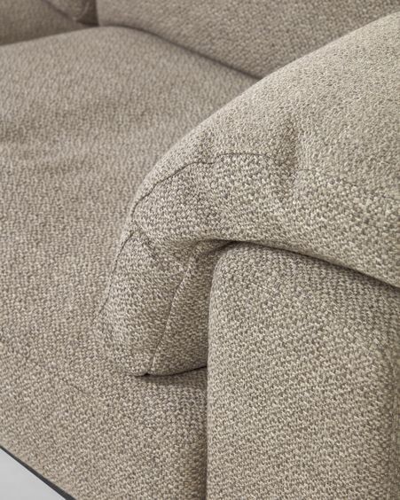 Sofá Noa 3 plazas con cojines beige patas acabado natural 230 cm