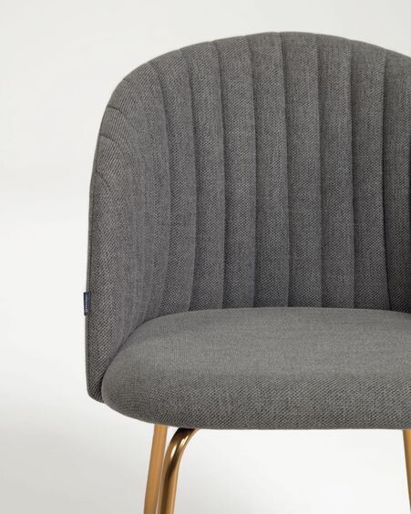 Silla Lumina gris oscuro y patas de acero con acabado dorado
