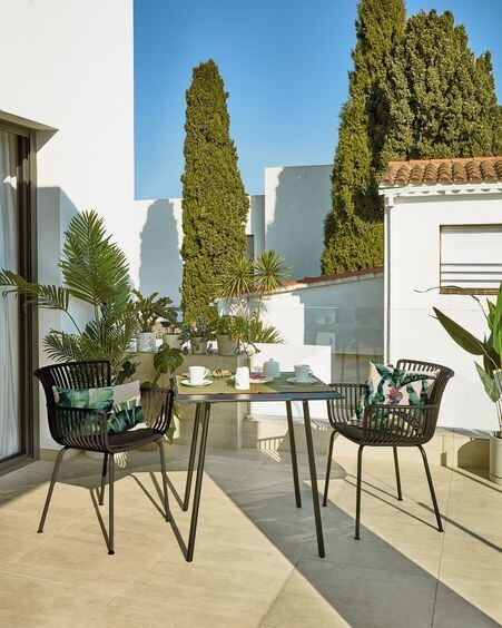 Silla de exterior Surpika negro