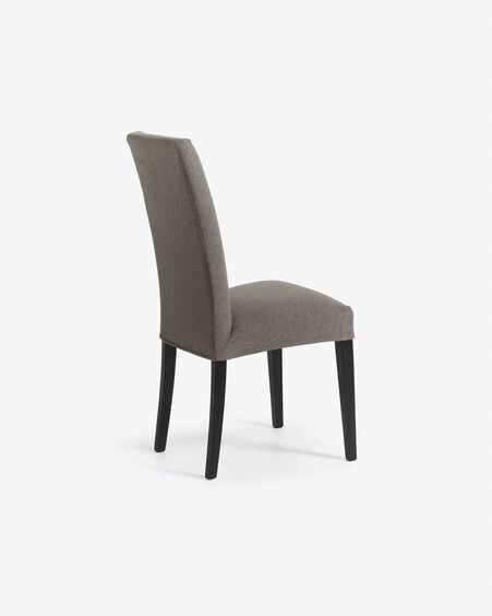 Silla Freda gris y patas de madera maciza de haya acabado negro
