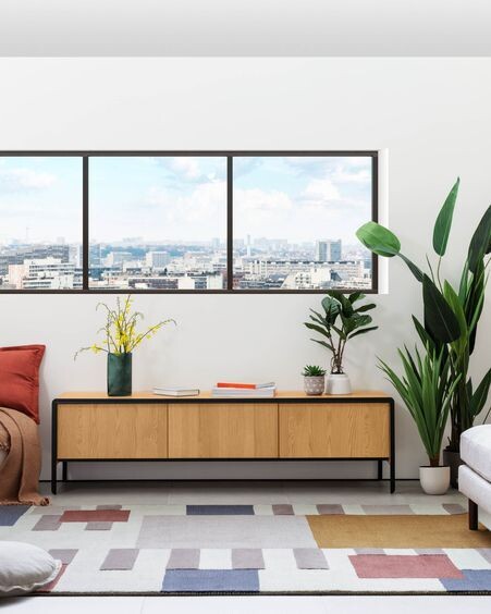 Mueble TV Nadyria de chapa de roble 180 x 50 cm