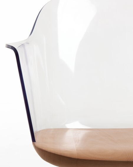 Silla Bjorg transparente y madera maciza de haya