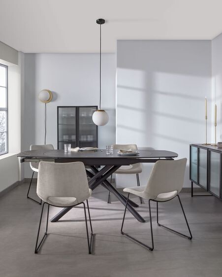 Mesa extensible Yodalia 130 (190) x 100 cm porcelánico patas de acero acabado negro