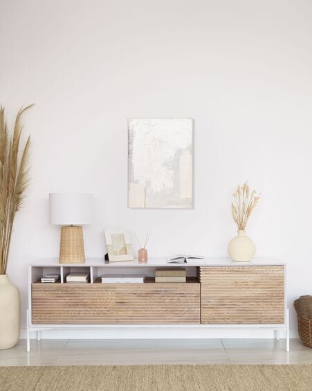 Mueble TV Marielle de chapa de fresno y lacado blanco 187 x 63 cm
