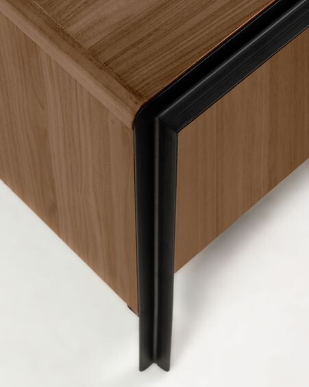 Mueble TV Nadyria de chapa de nogal y acero acabado negro 180 x 50 cm