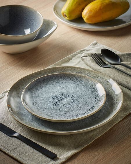 Plato plano Sachi de cerámica azul claro