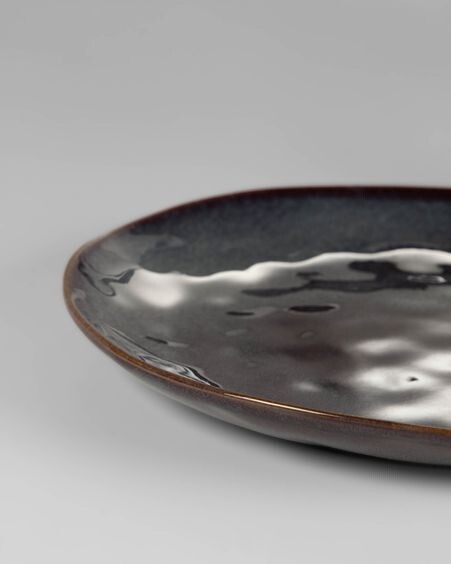 Plato plano Odile de cerámica azul oscuro