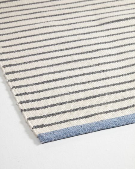Alfombra exterior Catiana de PET rayas gris 60 x 90 cm