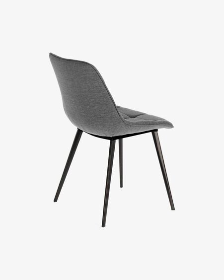 Silla Adam gris claro y patas de acero con acabado negro
