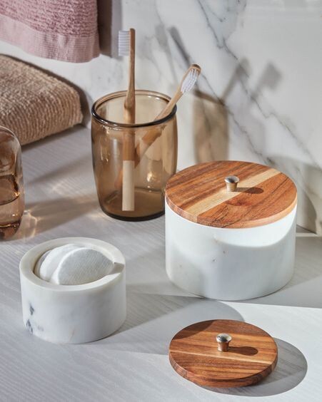 Bote grande Karla de madera maciza acacia y mármol blanco