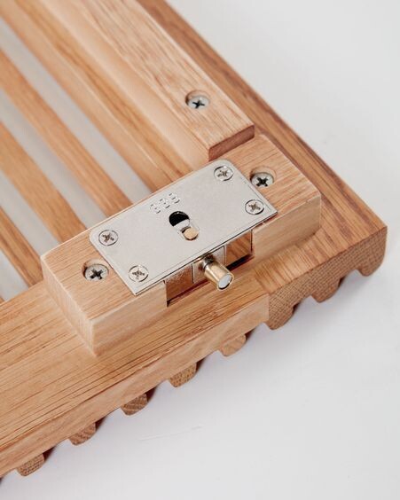 Estantería Beyla de madera maciza y chapa de roble 84,5 x 170 cm FSC 100%