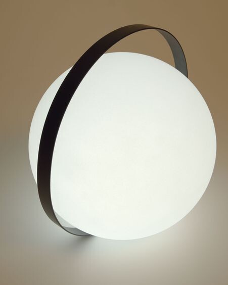 Lámpara de mesa de exterior Dinesh con asa de acero negro