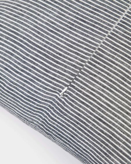 Funda cojín Marena 100% lino rayas negro y blanco 45 x 45 cm
