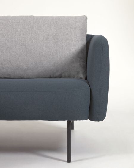 Sofá Walkyria 3 plazas azul con cojines gris y patas de metal acabado negro 195 cm