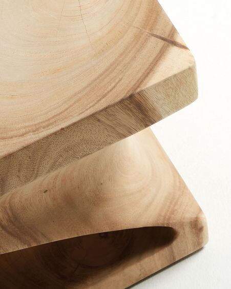 Mesa auxiliar Hakon con interior tallado 30 x 30 cm