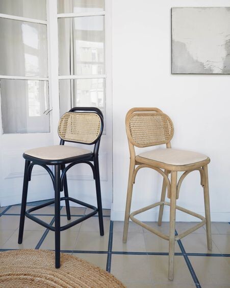 Taburete Doriane madera maciza olmo acabado lacado negro y asiento de tela altura 65 cm