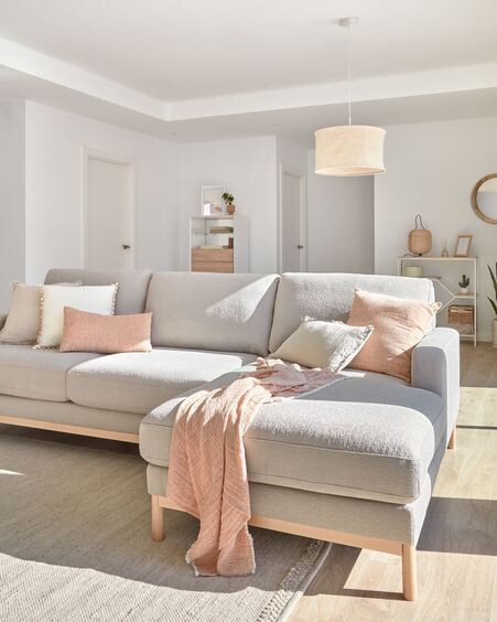 Sofá Mihaela 3 plazas con chaise longue derecho de borrego gris 264 cm