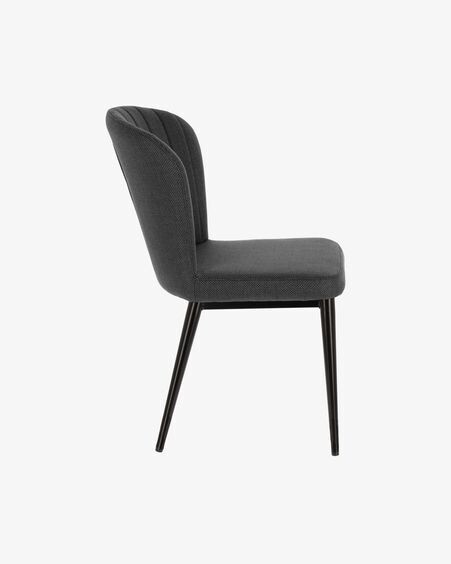 Silla Madge gris oscuro y acero con acabado negro