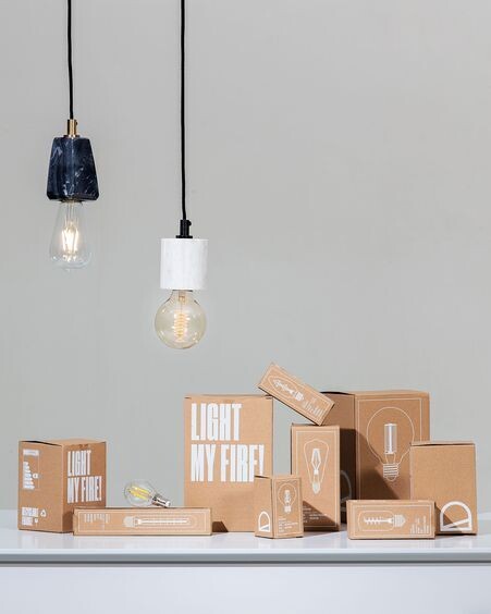 Bombilla LED Bulb E27 de 4W y 65 mm luz cálida