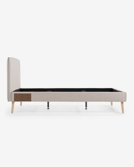 Cama desenfundable Dyla beige con patas de madera maciza de haya 150 x 190 cm