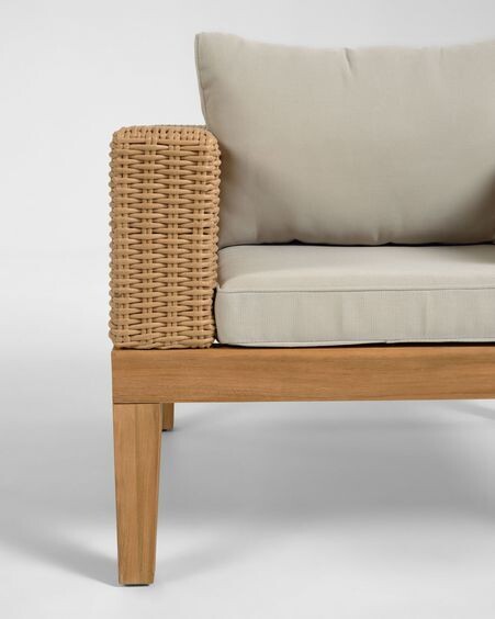 Butaca Giana madera maciza acacia y ratán FSC 100%