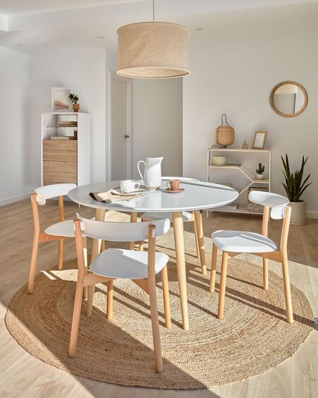 Mesa extensible redonda Oqui MDF lacado blanco y patas madera maciza haya 120(200)x120 cm