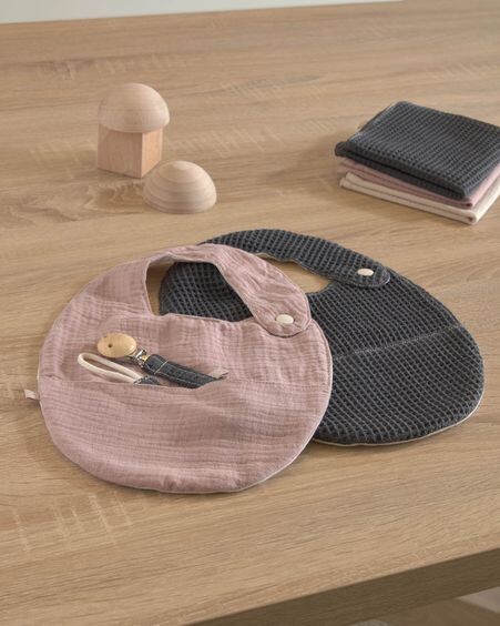 Set Marinet de 2 baberos 100% algodón orgánico (GOTS) rosa y azul