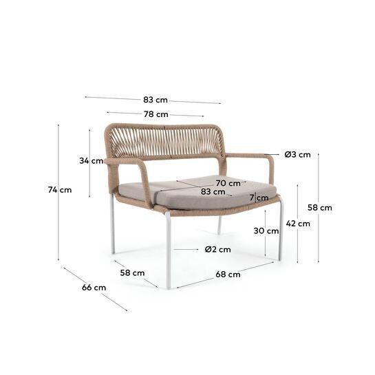Sillón Cailin de cuerda beige y patas de acero galvanizado pintado en blanco