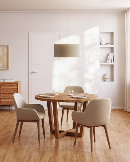 Mesa redonda Nahla de madera maciza de acacia con acabado natural Ø 120 cm