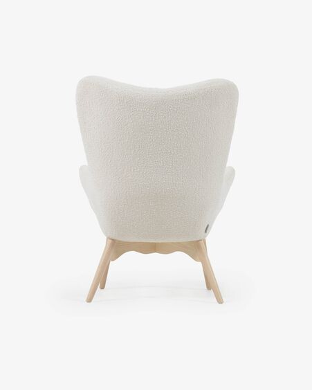 Butaca Kody de borreguito y patas de madera maciza de fresno