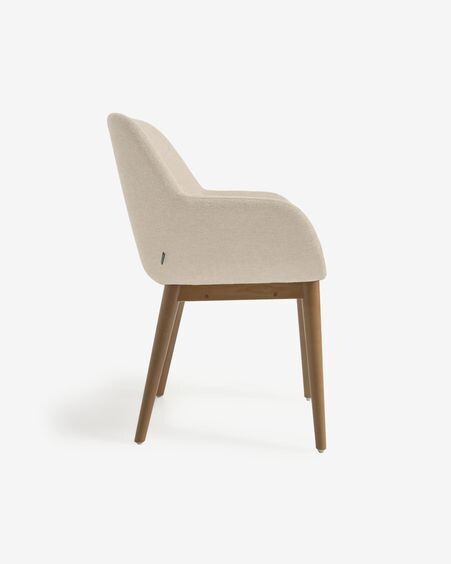 Silla Konna beige y patas de chapa de fresno acabado oscuro