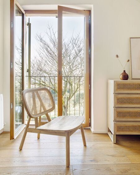 Sillón Nadra madera maciza teca y ratán