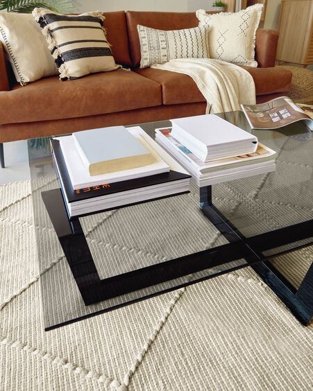 Mesa de centro Plam cristal negro y estructura de acero acabado negro 120 x 70 cm