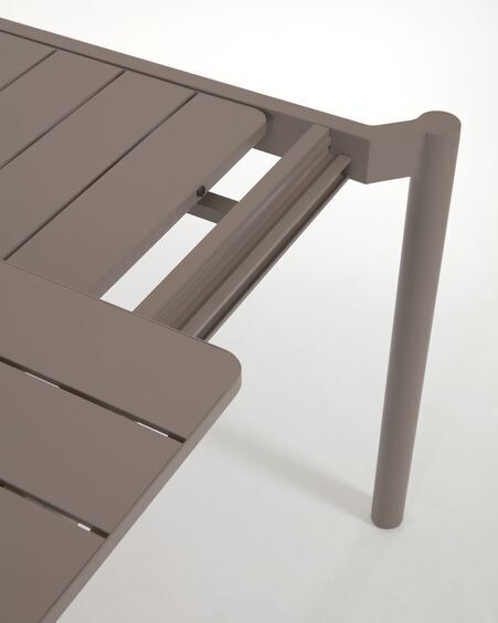 Mesa extensible de exterior Zaltana de aluminio con acabado marrón mate 180 (240) x 100 cm