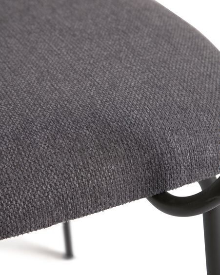 Silla Auxtina gris oscuro y metal negro